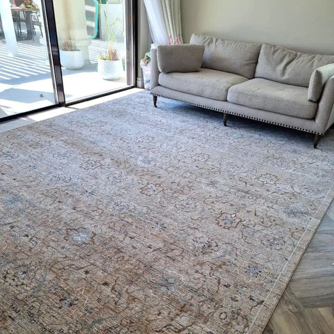 Layan B.'s knothome review'