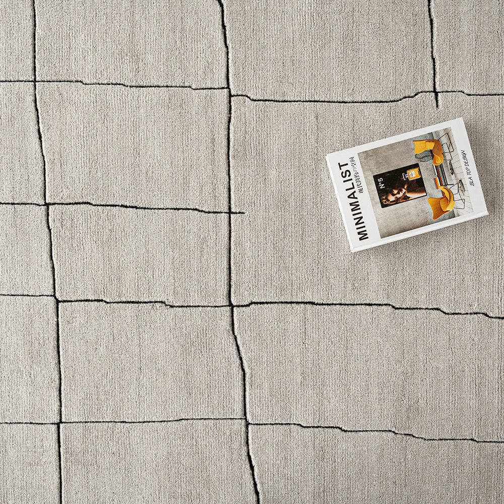 Emme Bianca - Line Patterned Round Carpet | Knot Home