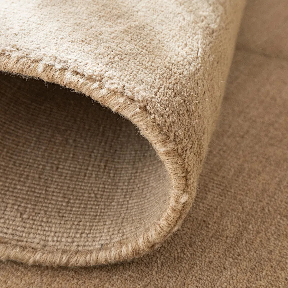 Oscar Sandy Solid Beige Carpet