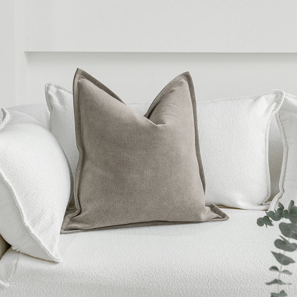 هايلي لوران