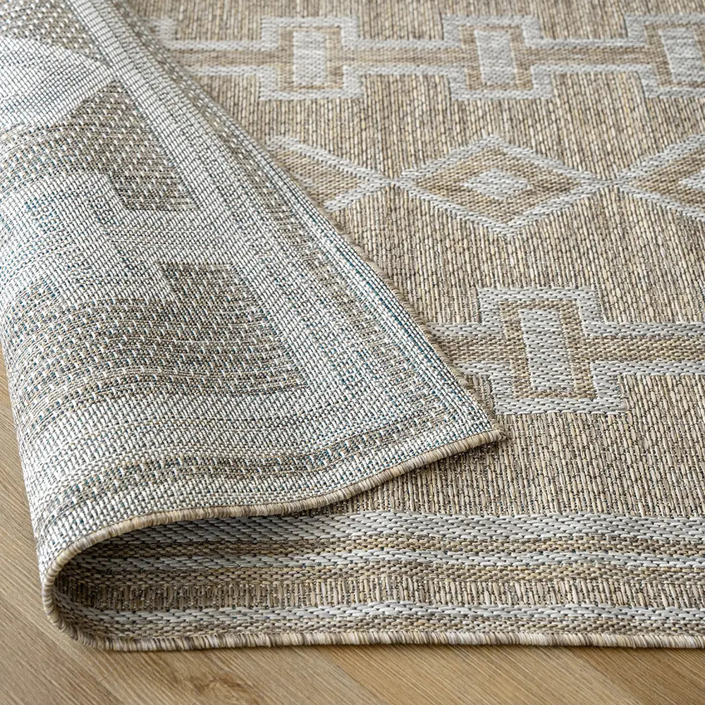 سمر وودز طويل