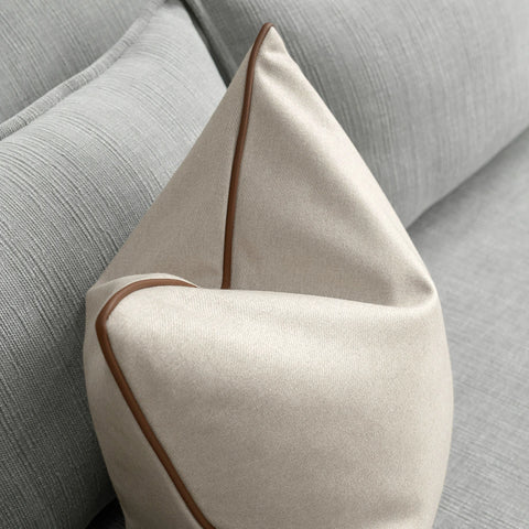 ليرا حسيني's knothome review'