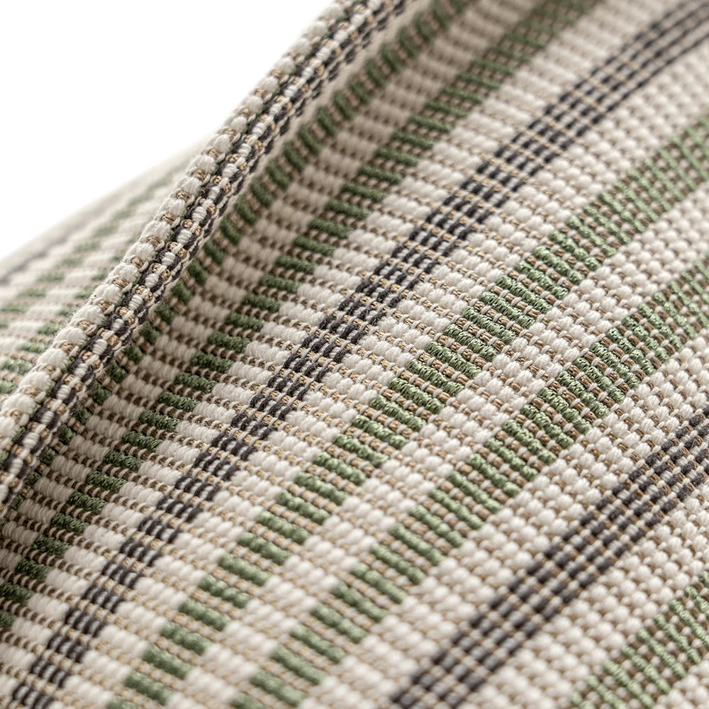 رين بيستاشيو