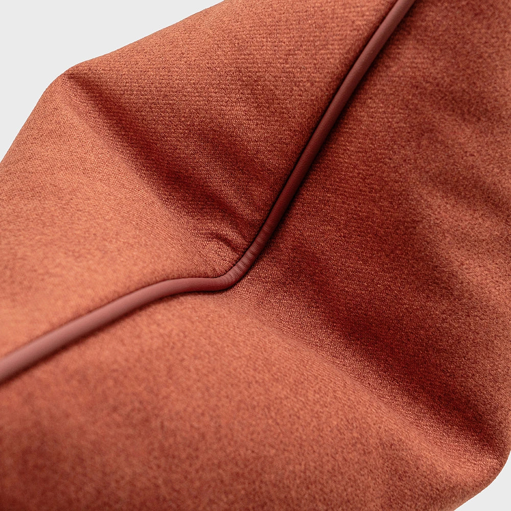 سيلفي سكارلت