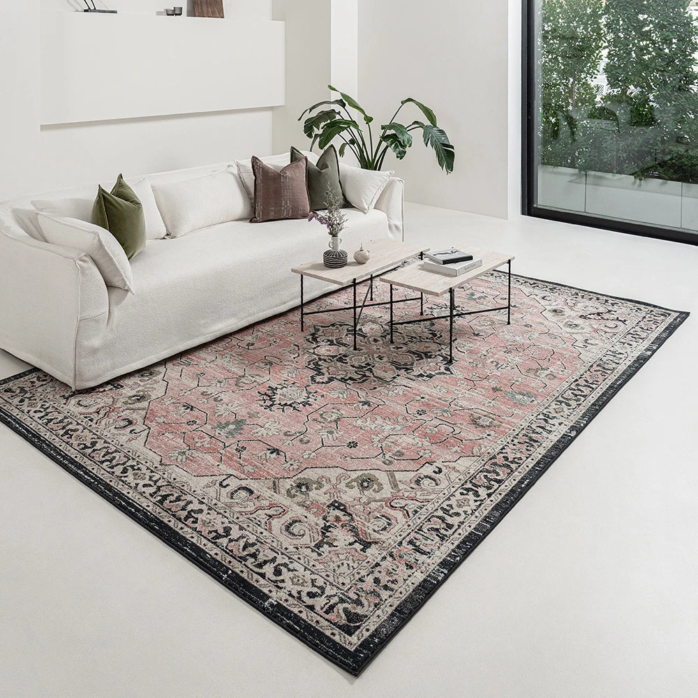 جوليان تراكوتا