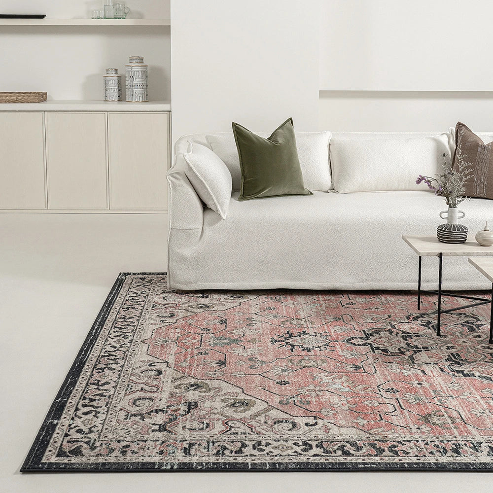 جوليان تراكوتا