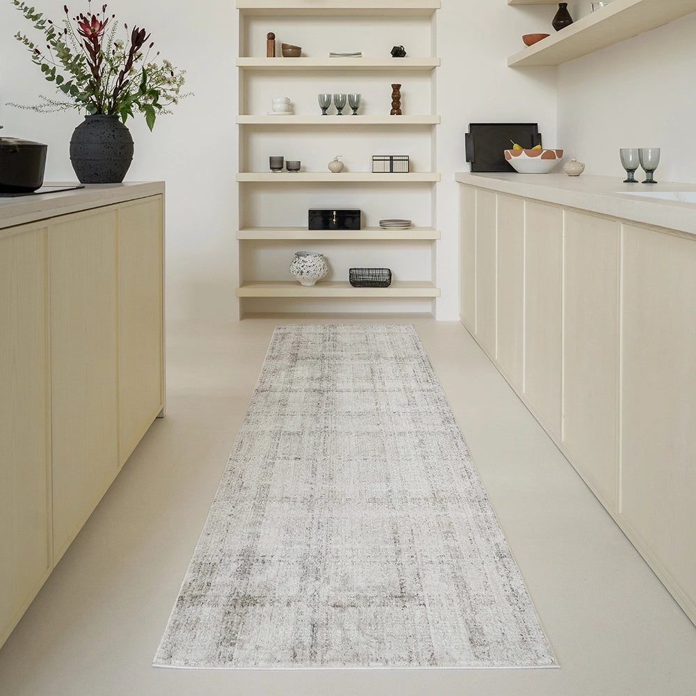 آدا إيفوري طويل