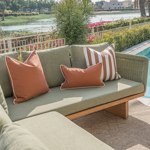 Maha Chagati's knothome review'