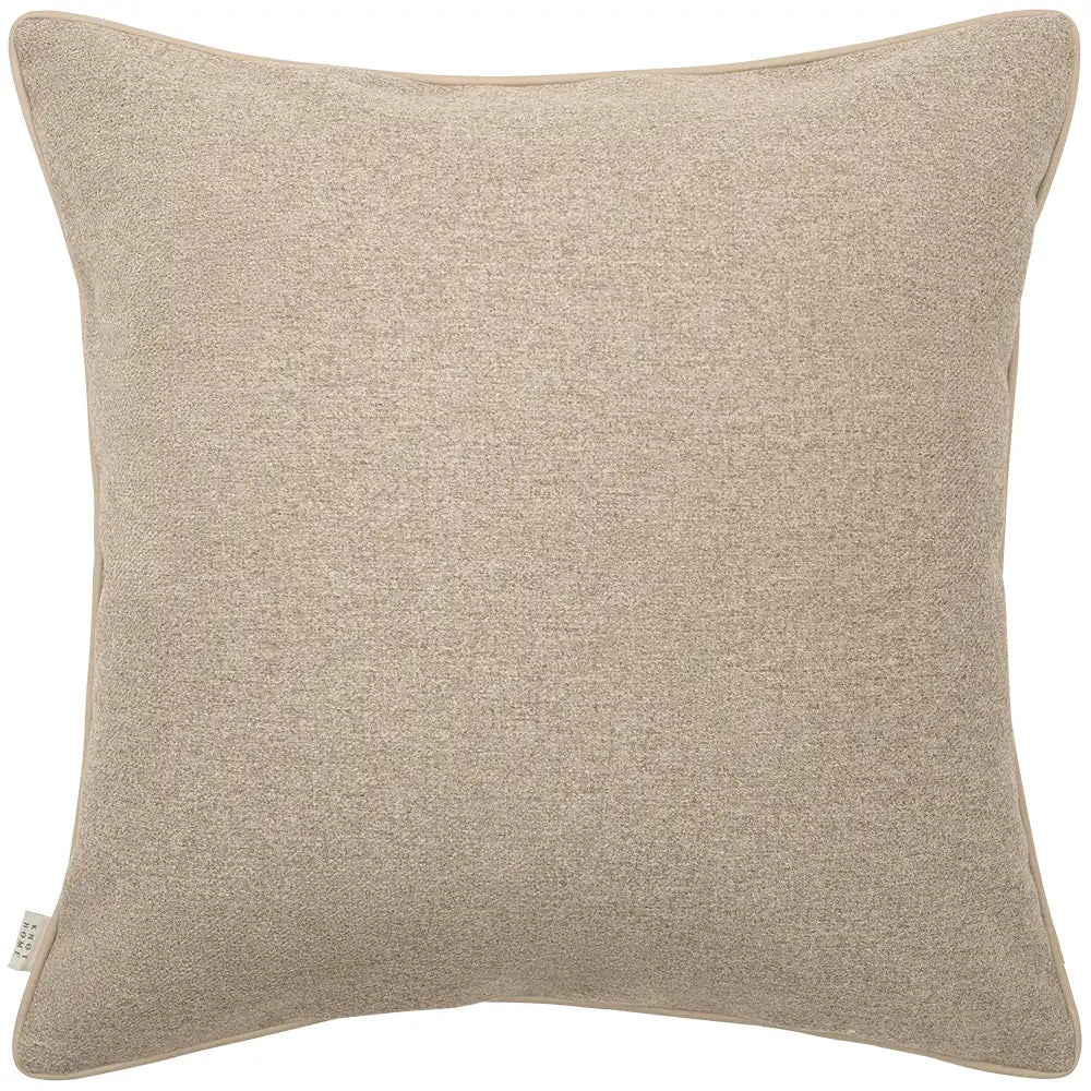 سيلفي لوارن